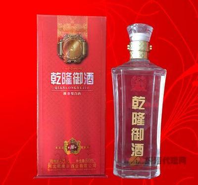 品鉴乾隆御酒10年500ml 传承与市场的融合